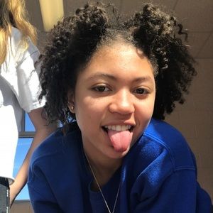 Meet your Posher, Laila